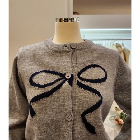 리본자수 라운드넥 가디건