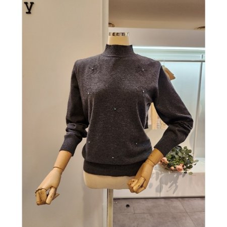 잎 진주장식 반폴라 니트