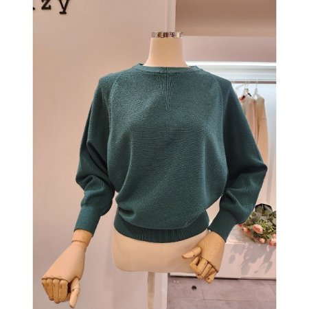 라운드넥 무지 가오리핏 니트