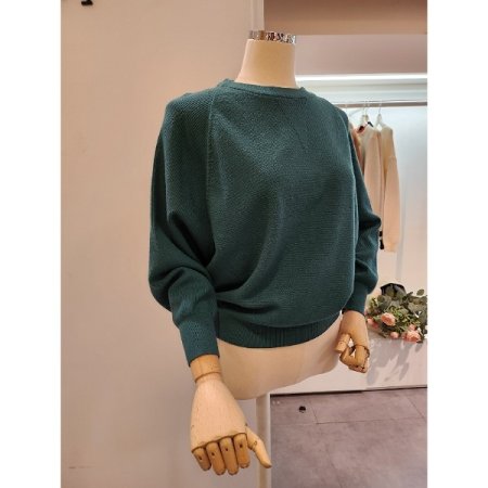 라운드넥 무지 가오리핏 니트