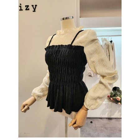 벨벳 스모크 셔링 블라우스