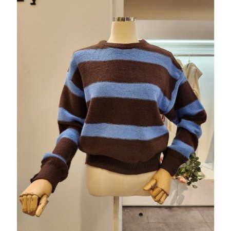 소매단추 줄무늬 니트