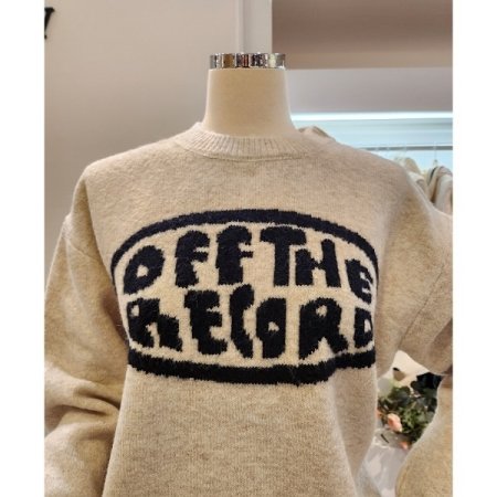 레코드 레터링 라운드넥 니트