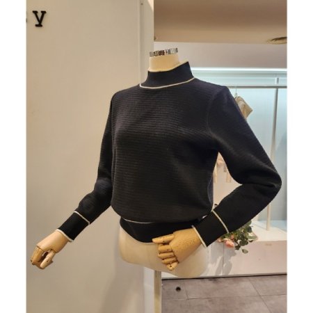 반폴라 심플 배색 니트