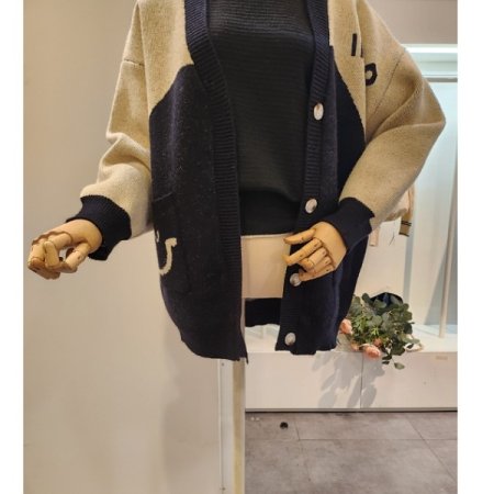 백 스마일 루즈핏 가디건