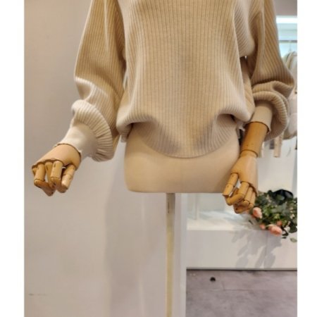 반폴라 퍼프소매 골지 니트