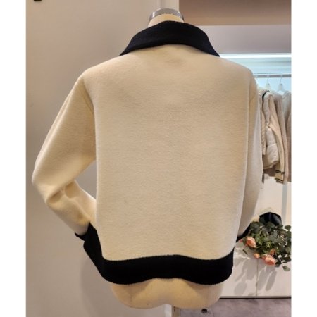 카라 배색 금단추 니트 자켓