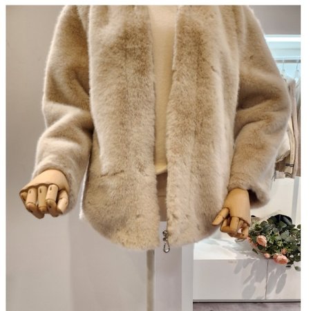 후드 페이크퍼 집업 점퍼