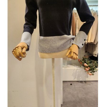 소매 장식 배색 반목 니트