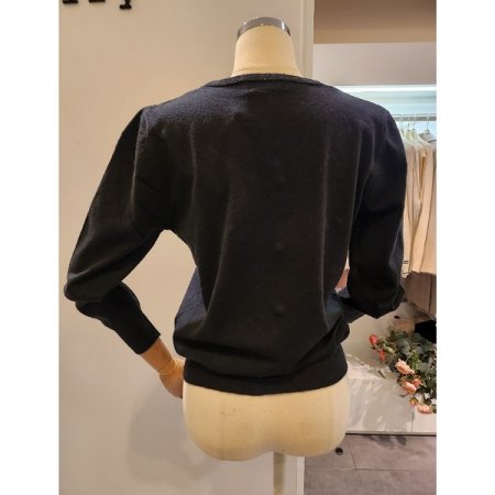 진주 페이크포켓 브이넥 니트