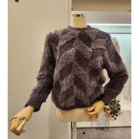 페이크 퍼 라운드넥 니트