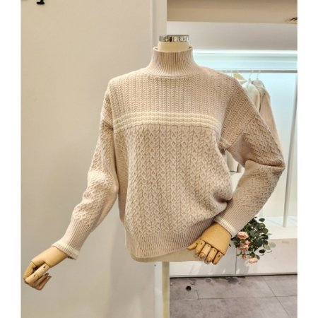 꽈배기 줄 배색 폴라 니트