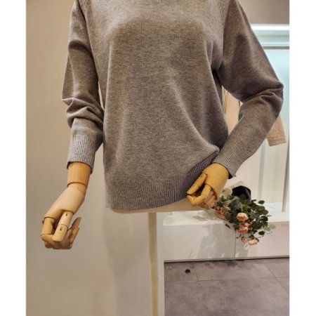 옆 트임 폴라 니트