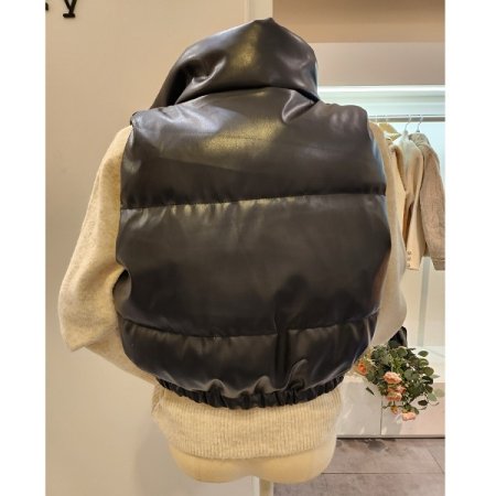 레자 숏 패딩 조끼