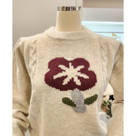 케이블 플라워 니트