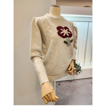 케이블 플라워 니트