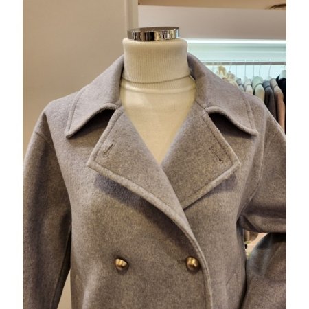 백 비죠장식 더블 자켓