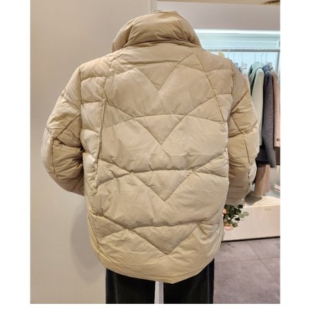 하이넥 플랩포켓 덕 다운 점퍼