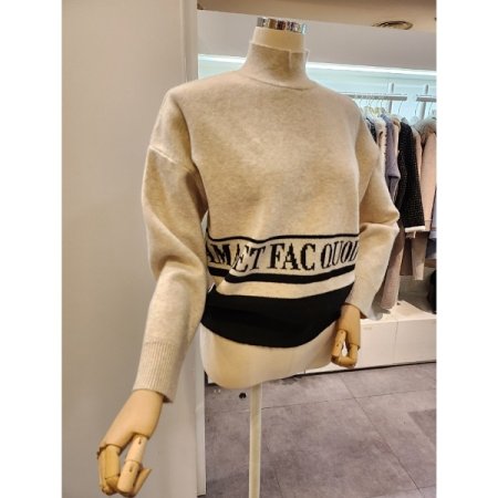 폴라 언더 레터링 니트