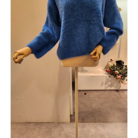 앙고라 라운드넥 니트