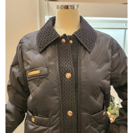 금장 카라 배색 덕 다운 점퍼