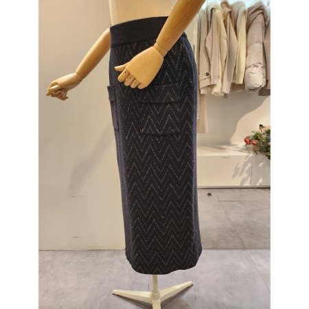 뒷트임 양포켓 패턴 니트 스커트