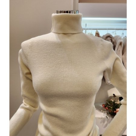 폴라넥 슬림 골지패턴 니트