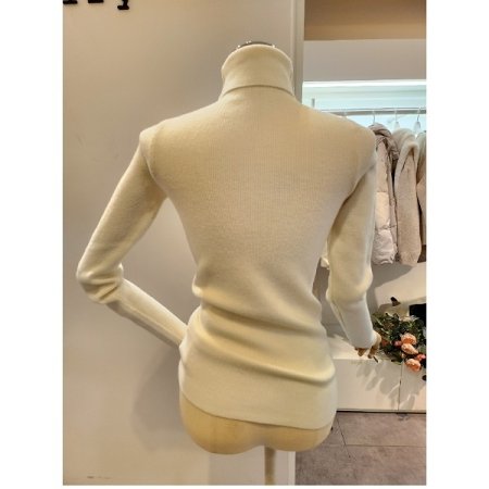 폴라넥 슬림 골지패턴 니트