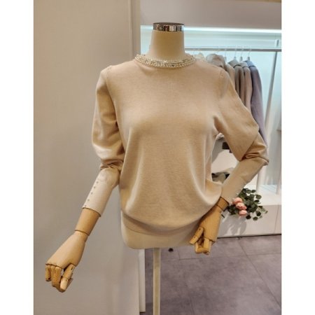 넥라인 진주장식 니트