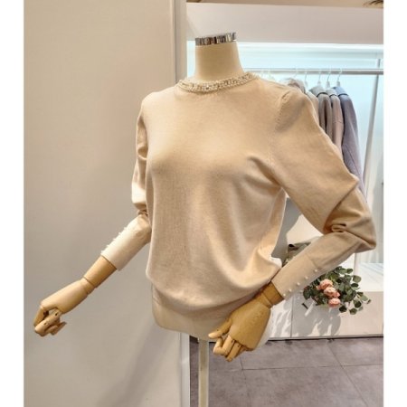 넥라인 진주장식 니트