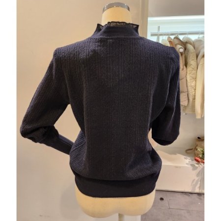 프릴 포인트 반목 니트