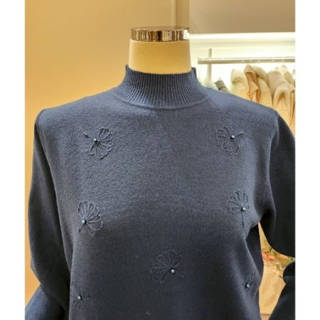 잎 장식 반폴라 니트