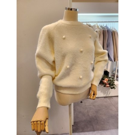 방울 장식 라운드넥 니트