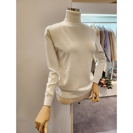 베이직 기본핏 폴라넥 니트