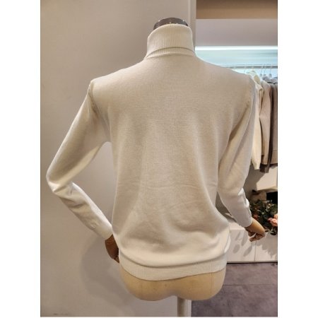 베이직 기본핏 폴라넥 니트