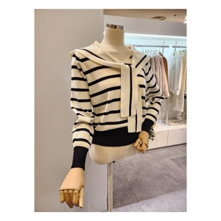 어깨숄 스트라이프 니트