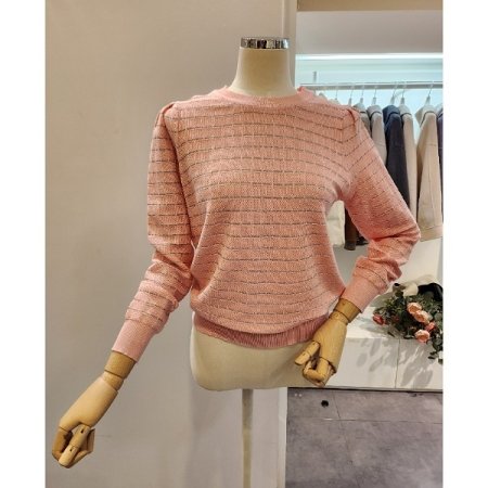 어깨 핀턱 배색 니트