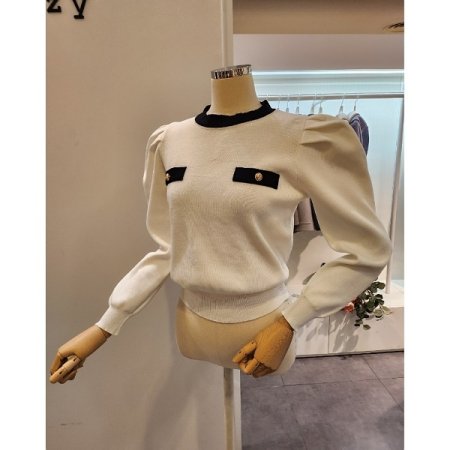 어깨 핀턱 퍼프 배색 니트