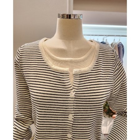 양 스트링 스트라이프 니트