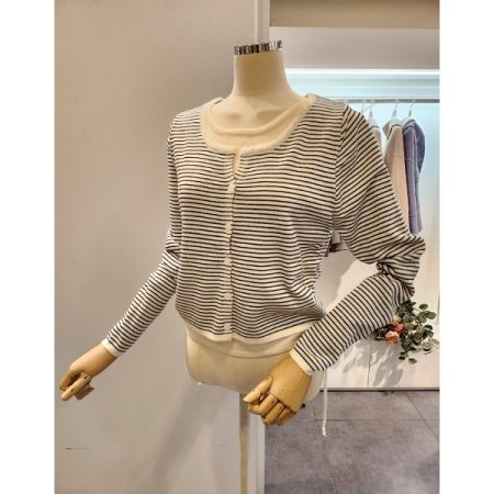 양 스트링 스트라이프 니트