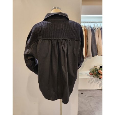 니트 배색 카라 셔츠