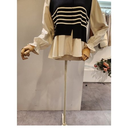 스트라이프 니트 배색 블라우스