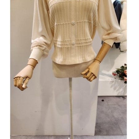 진주장식 시폰소매 니트