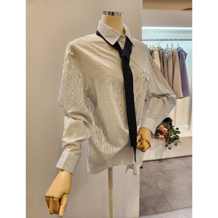 블랙타이 스트라이프 셔츠