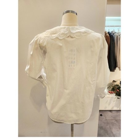 펀칭 카라 핀턱 블라우스