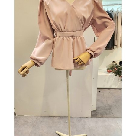 뒷 리본 에이라인 블라우스