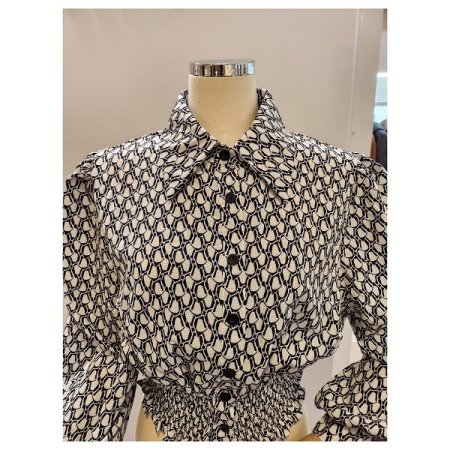 스모크 포인트 패턴 블라우스