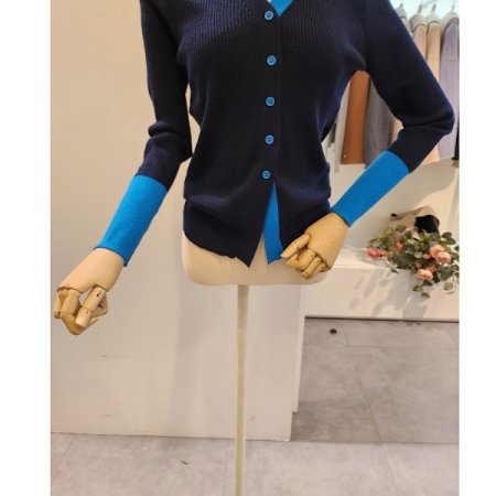 배색 포인트 골지 브이넥가디건