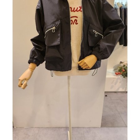 스트링 포인트 루즈핏 점퍼