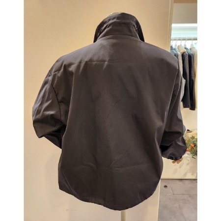 스트링 포인트 루즈핏 점퍼